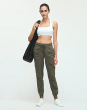 Load image into Gallery viewer, Woven pocket yoga pants