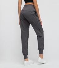 Load image into Gallery viewer, Woven pocket yoga pants