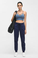 Load image into Gallery viewer, Woven pocket yoga pants